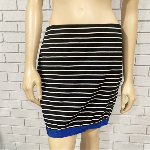 Ann Taylor Women’s Stripe Skirt With Blue Trim - Picture 3 of 16